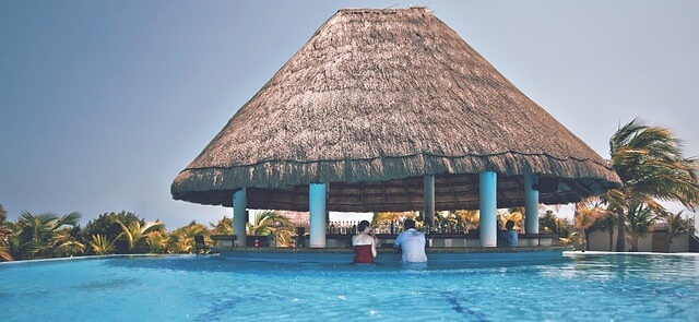 Luxury resort style Scottsdale pool